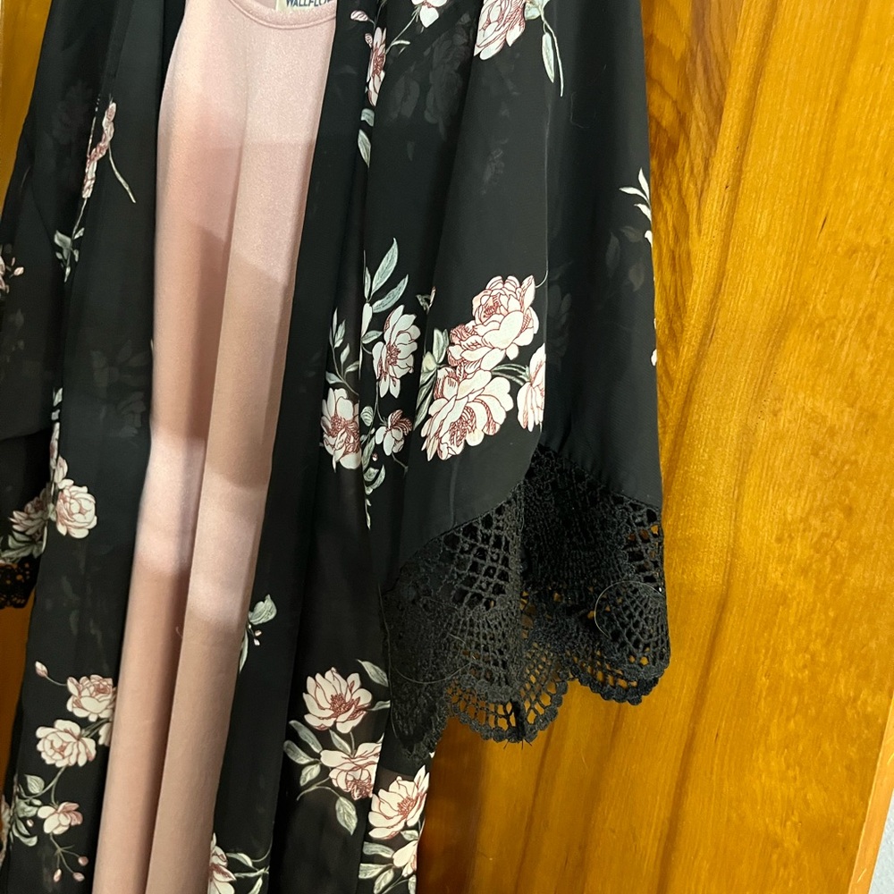 Wallflower Soft Pink Top